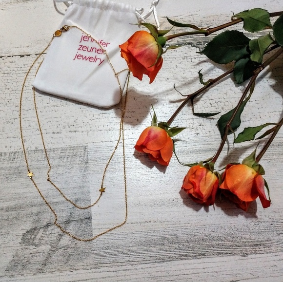 jennifer zeuner Jewelry - Dainty Star Gold Necklace